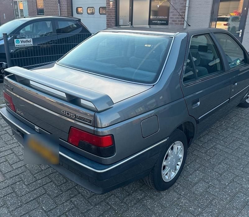 Gebraucht Peugeot 405 88 PS (64 kW) 1994 Grau Limousine