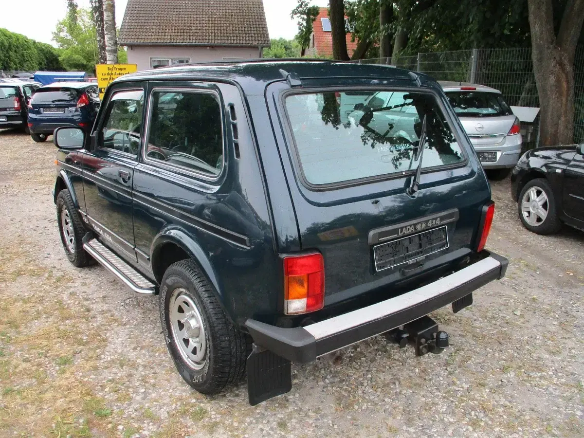Gebraucht Lada Taiga 83 PS (61 kW) 2015 Other SUV
