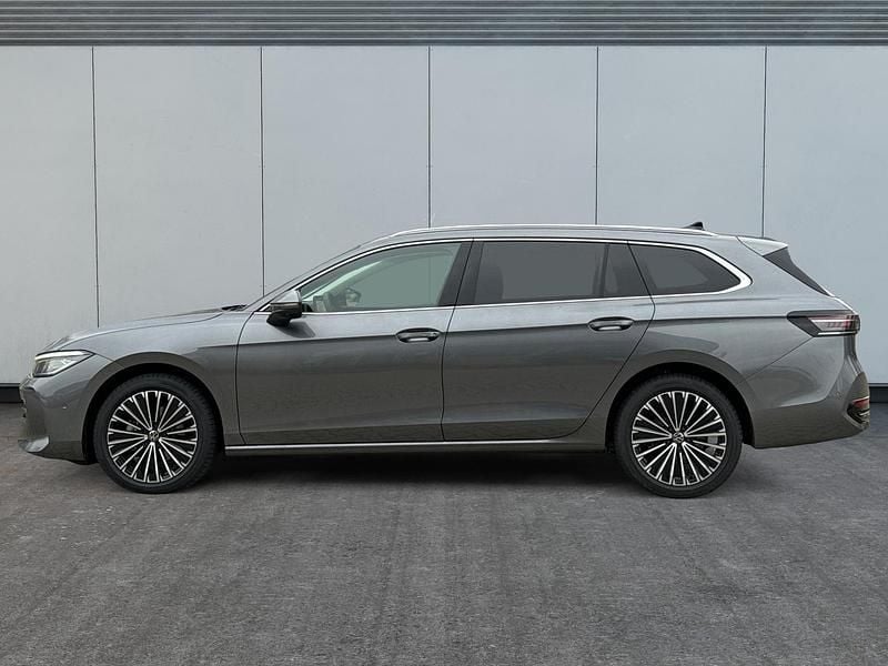Ny VW Passat Elegance 150 HK (110 kW) 2025 Grå Stationcar