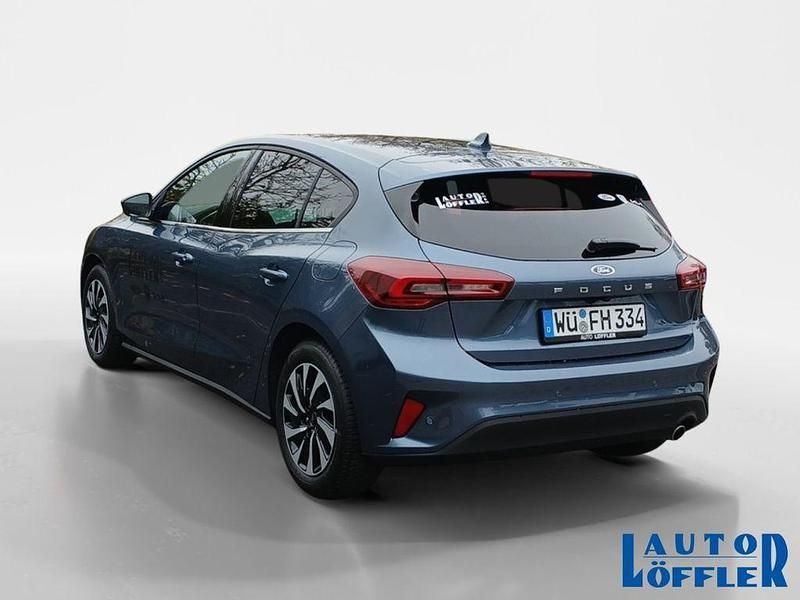 Gebraucht Ford Focus Titanium 125 PS (91 kW) 2025 Blau Limousine