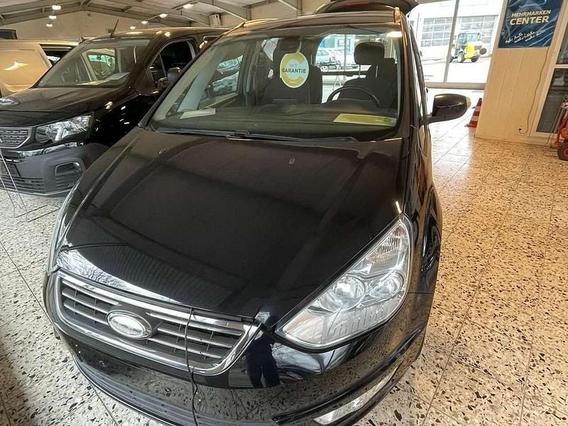 Gebraucht Ford Galaxy Ambiente 145 PS (106 kW) 2011 Panther black met. Van / Kleinbus