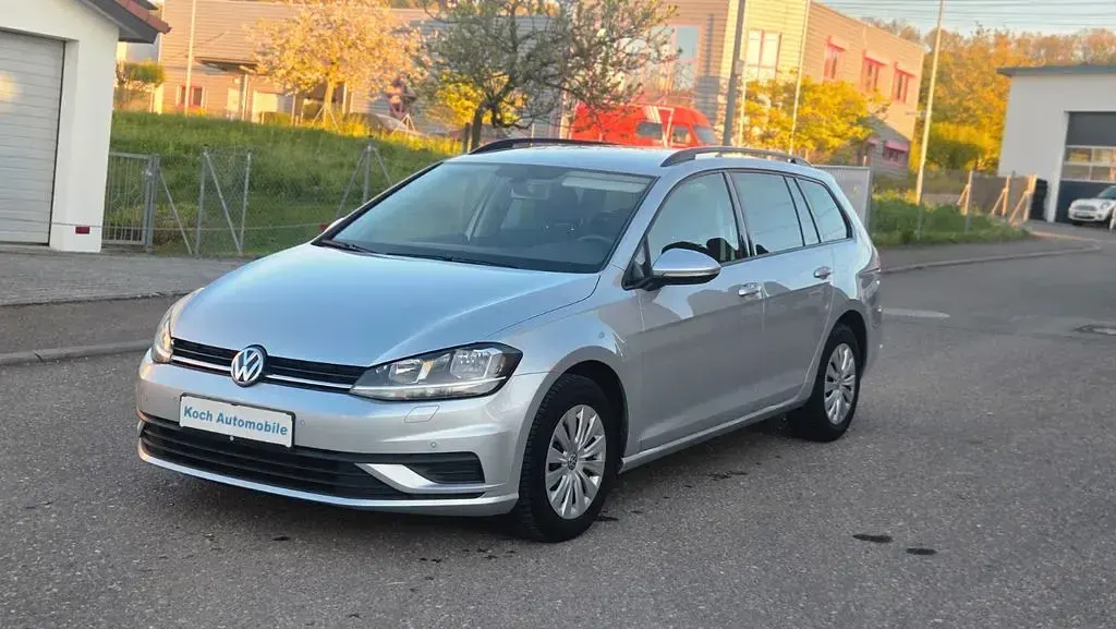 Gebraucht VW Golf VII 116 PS (85 kW) 2018 Silber Kombi