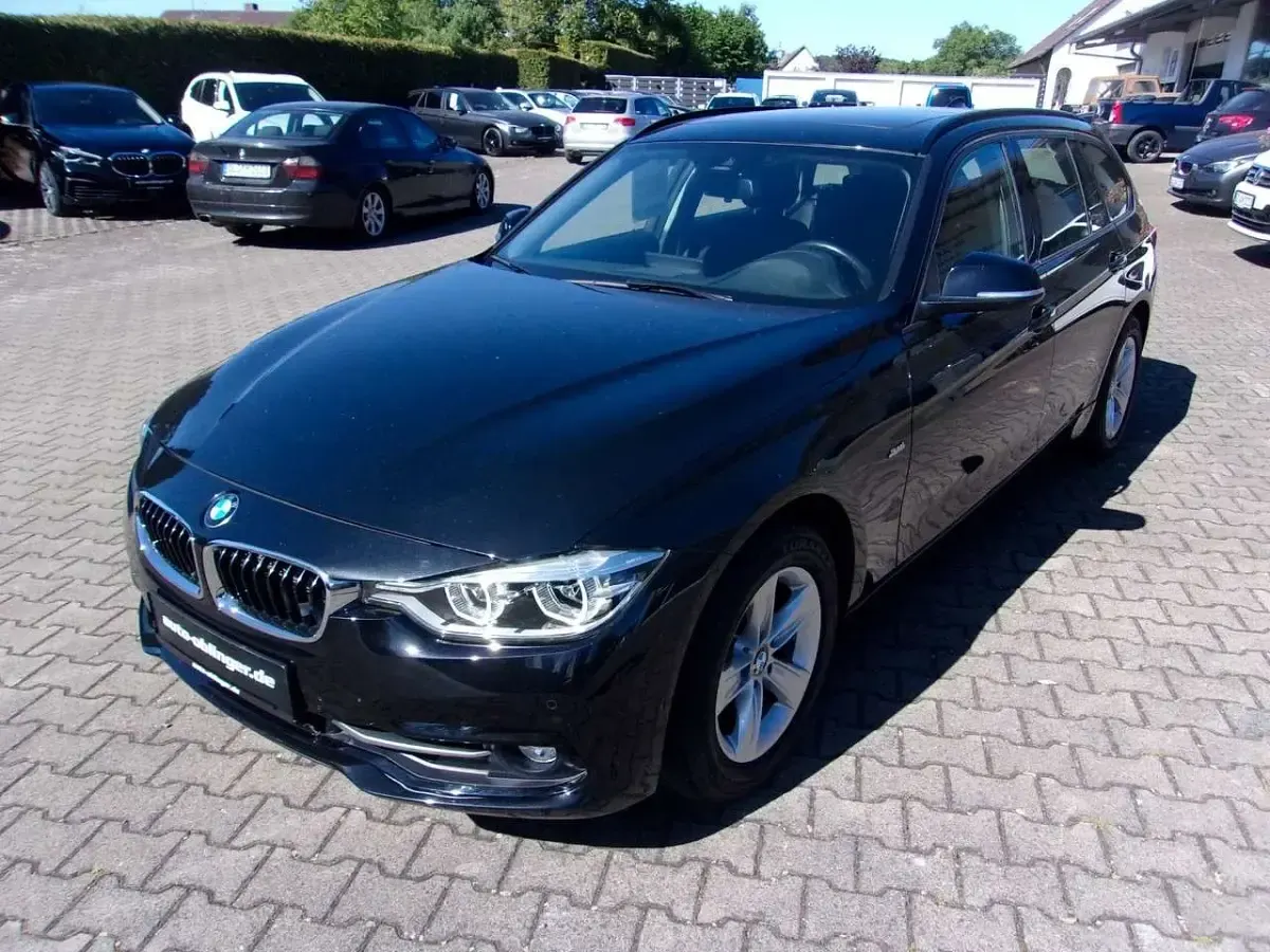 Gebraucht BMW 318 Sport Line 136 PS (100 kW) 2018 Schwarz Kombi