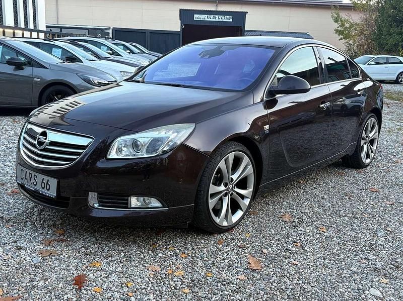 Mahagonibraun/darkmahagony Gebraucht 2011 Opel Insignia Innovation Limousine | 5.600 € (Guter Preis) - Bild 1/4
