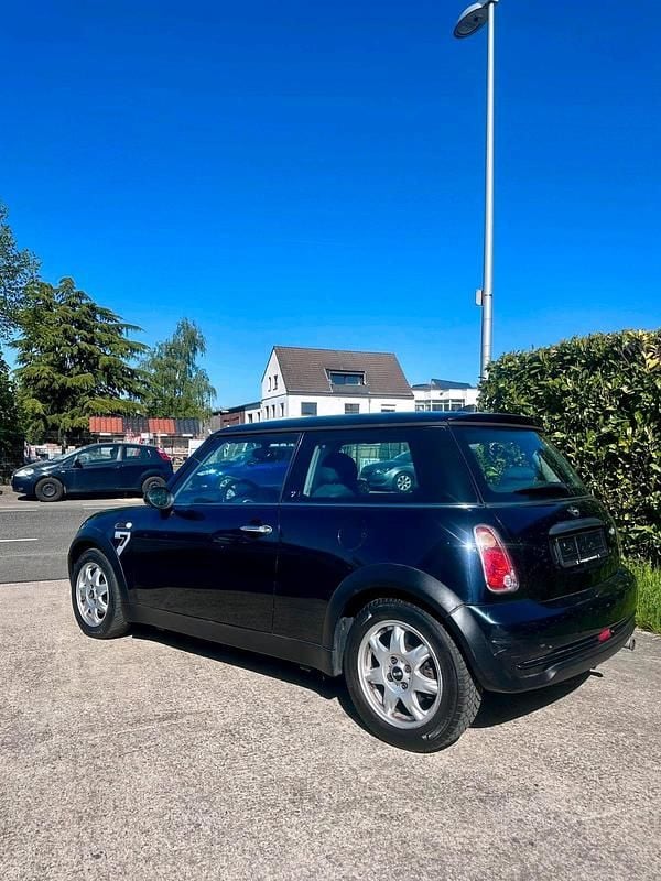 Used Mini Cooper 90 HP (66 kW) 2006 Black Hatchback