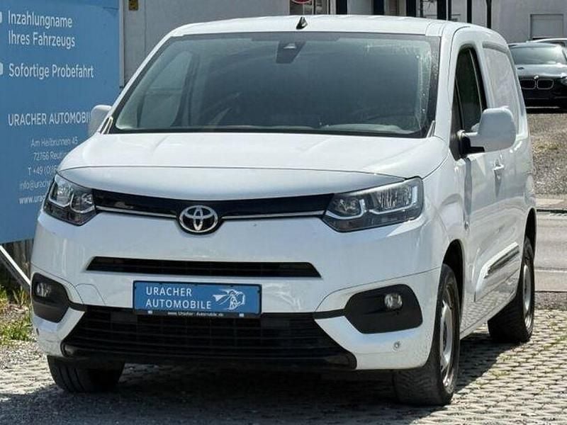 Weiß Gebraucht 2019 Toyota Proace City Van | 14.490 € (Etwas zu teuer) - Bild 1/4