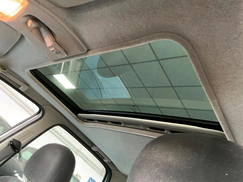 Gebraucht Opel Corsa 60 PS (44 kW) 1998 Silber Kleinwagen