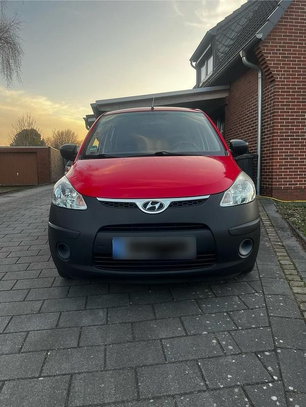 Gebraucht Hyundai i10 67 PS (49 kW) 2010 Rot Kleinwagen