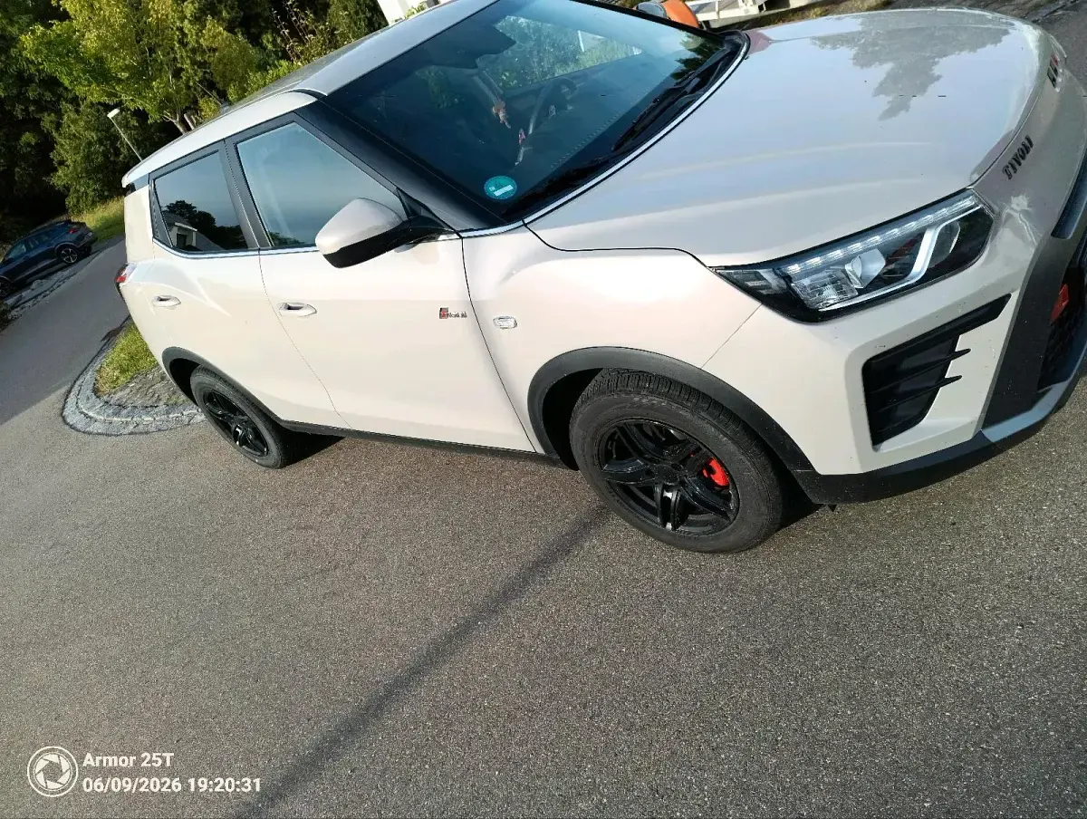 Gebraucht KGM Tivoli 163 PS (119 kW) 2026 SUV