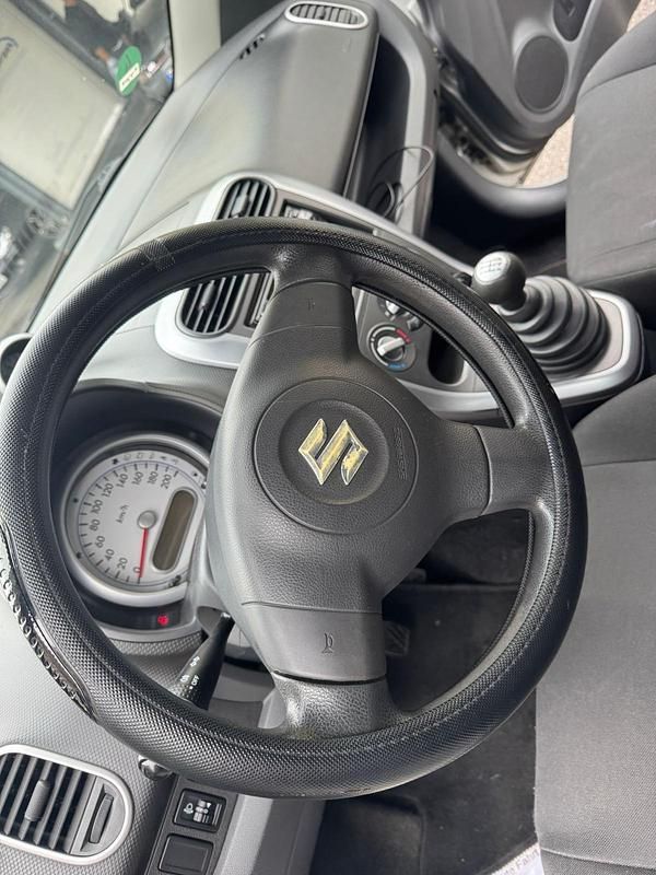 Silber Gebraucht 2009 Suzuki Splash Kleinwagen | 2.900 € - Bild 1/4