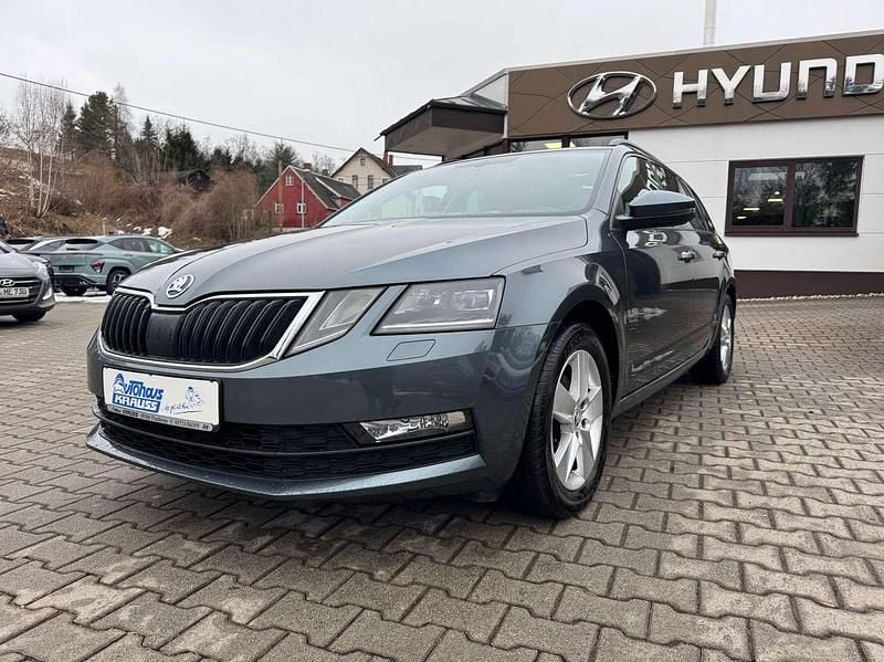 Seda quartz/quartz grey Gebraucht 2020 Skoda Octavia Tour Kombi | 14.995 € (Superpreis) - Bild 1/4