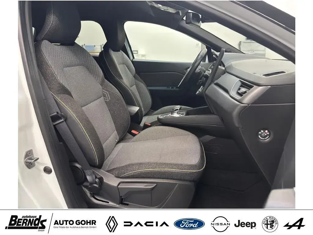 Käytetty Renault Captur Techno 158 HP (116 kW) 2024 Valkoinen Katumaasturi