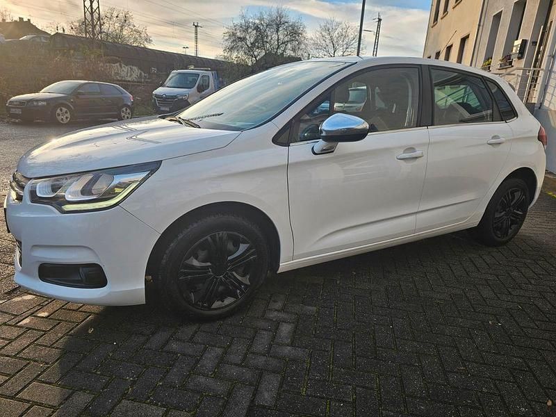 Gebraucht Citroën C4 SELECTION 110 PS (80 kW) 2016 Weiß Limousine