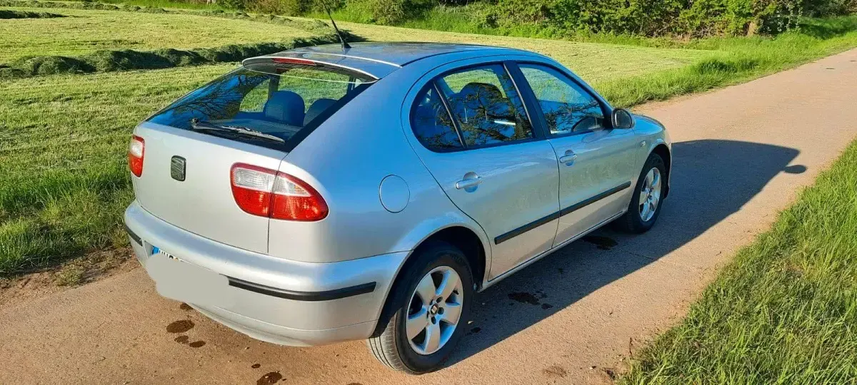Używany Seat Leon 105 KM (77 kW) 2004 Srebrny Hatchback