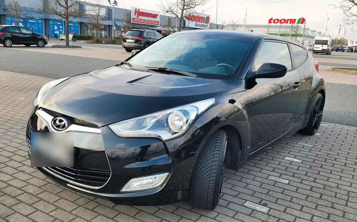 Gebraucht Hyundai Veloster 140 PS (102 kW) 2011 Schwarz Kleinwagen