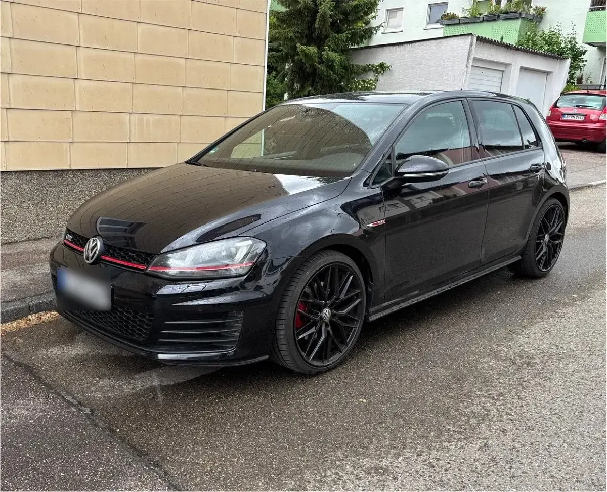 Gebraucht VW Golf VII Pro 220 PS (161 kW) 2014 Schwarz Limousine