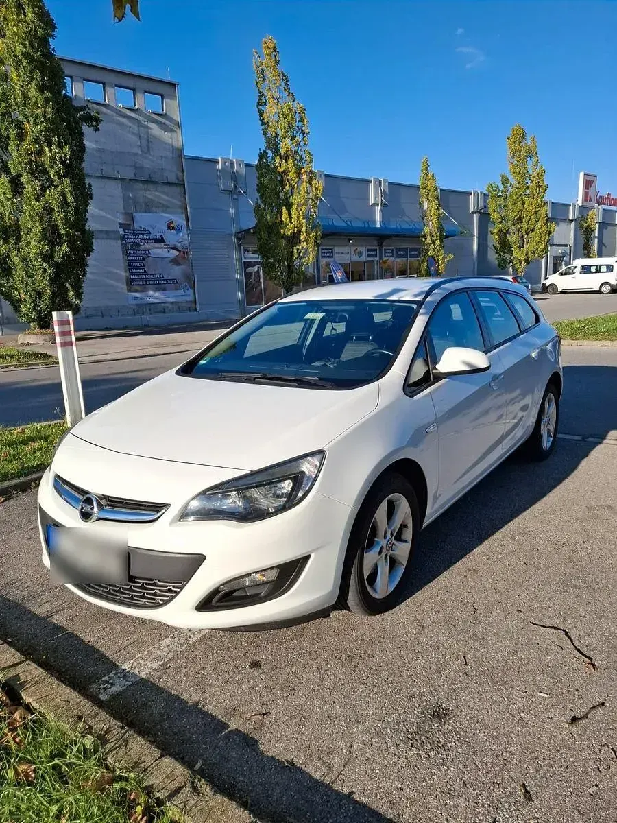 Gebraucht Opel Astra S 110 PS (80 kW) 2015 Weiß Kombi