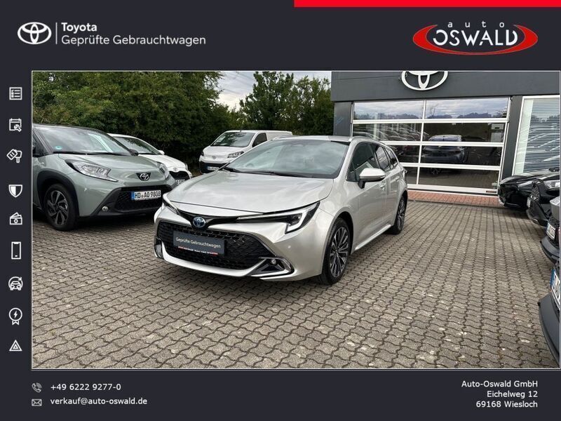 Silber Gebraucht 2023 Toyota Corolla Team Limousine | 28.490 € (Etwas zu teuer) - Bild 1/4