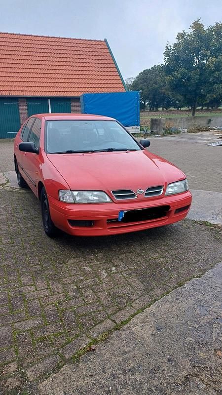 Rot Gebraucht 1999 Nissan Primera Limousine | 1.200 € (Superpreis) - Bild 1/4