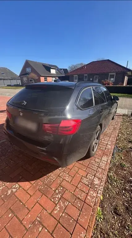 Używany BMW 330 Shadowline 258 KM (189 kW) 2016 Czarny Kombi