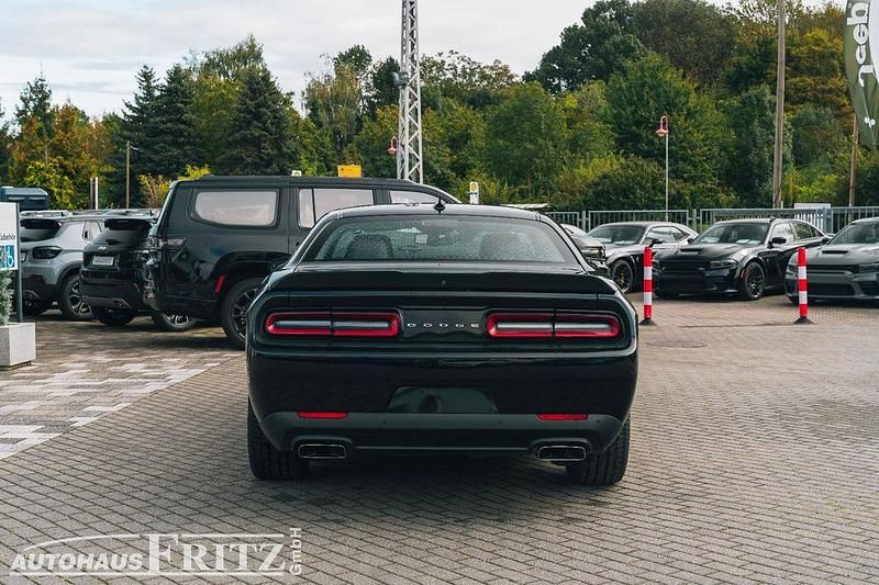 Neu Dodge Challenger 375 PS (275 kW) 2025 Grün Coupé