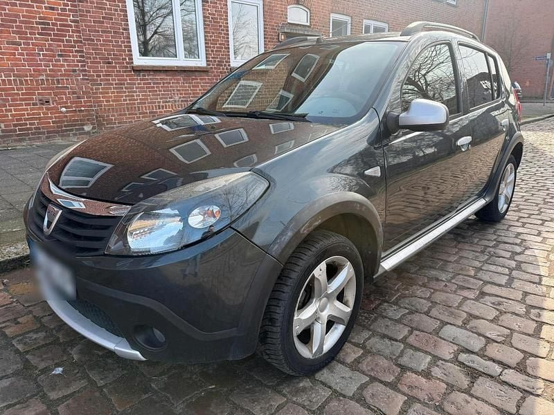 Gebraucht Dacia Sandero Stepway 80 PS (58 kW) 2012 Limousine