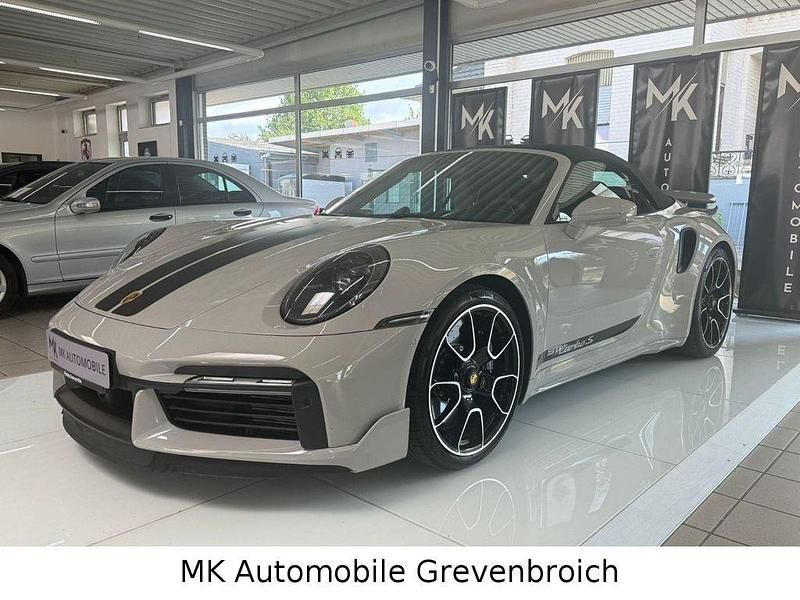 Grau Gebraucht 2024 Porsche 911 Turbo S Cabriolet Cabrio | 259.992 € - Bild 1/4