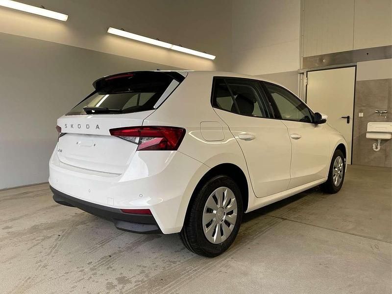 Neu Skoda Fabia Selection 95 PS (69 kW) 2026 [9p9p] candy white Kleinwagen