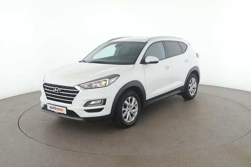 Weiß Gebraucht 2019 Hyundai Tucson Trend SUV | 19.870 € (Fairer Preis) - Bild 1/3