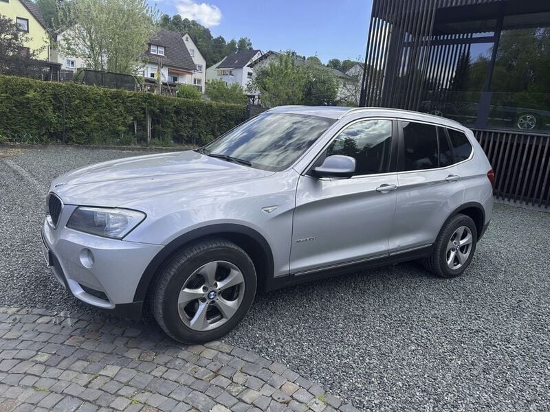 Silber Gebraucht 2011 BMW X3 Sport Line SUV | 6.450 € (Superpreis) - Bild 1/4