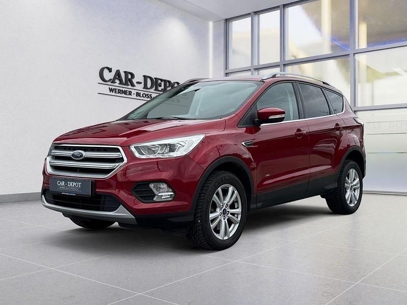 Rot Gebraucht 2017 Ford Kuga Titanium SUV | 13.999 € (Guter Preis) - Bild 1/4