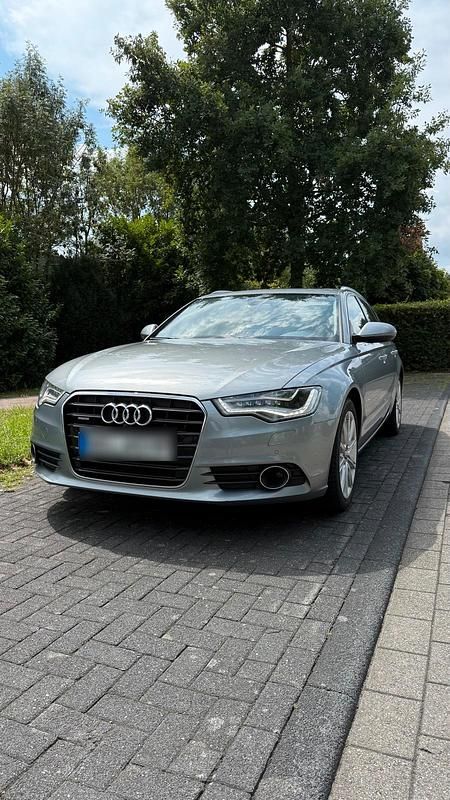 Silber Gebraucht 2012 Audi A6 Kombi | 11.500 € (Fairer Preis) - Bild 1/4