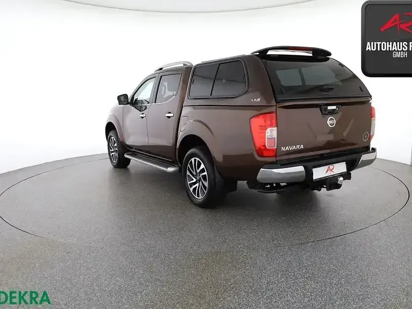 Gebraucht Nissan Navara 360º 190 PS (139 kW) 2017 Earth bronze Pickup