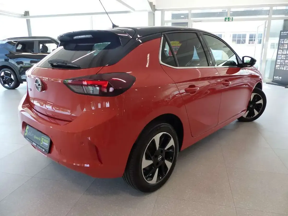 Gebraucht Opel Corsa-e Elegance 100 kW (136 PS) 2023 Orange Kleinwagen