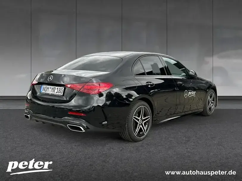Gebraucht Mercedes C180 AMG 170 PS (125 kW) 2025 Schwarz Limousine