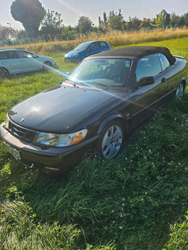 Schwarz Gebraucht 2001 Saab 9-3 Cabriolet Cabrio | 4.500 € (Fairer Preis) - Bild 1/2
