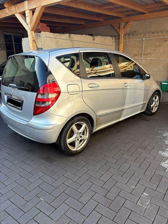 Gebraucht Mercedes 200 136 PS (100 kW) 2006 Silber Limousine