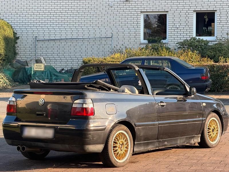Gebraucht VW Golf Cabriolet 116 PS (85 kW) 2001 Schwarz Cabrio