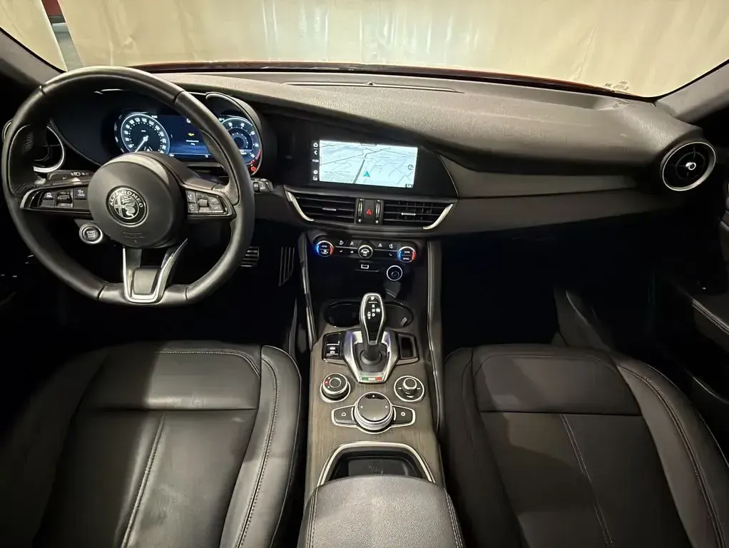Gebraucht Alfa Romeo Giulia Ti 280 PS (205 kW) 2023 Rot Limousine