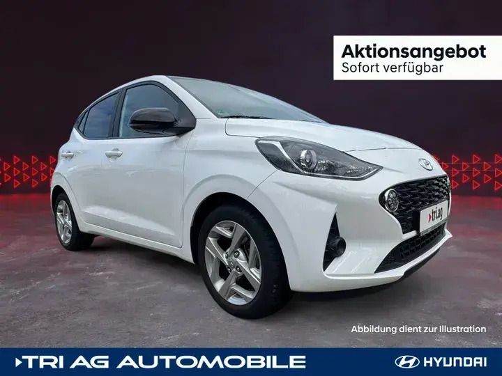Weiß Gebraucht 2023 Hyundai i10 GO! Kleinwagen | 14.795 € (Fairer Preis) - Bild 1/4