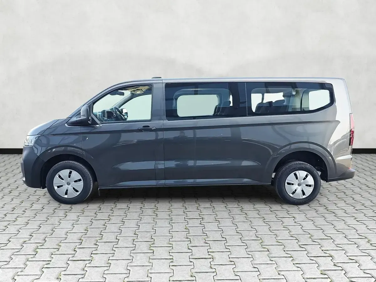 Neu VW Caravelle 110 PS (80 kW) 2025 Graphitedust metallic Van