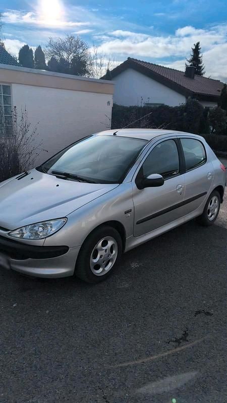 Gebraucht Peugeot 206 75 PS (55 kW) 2005 Kleinwagen