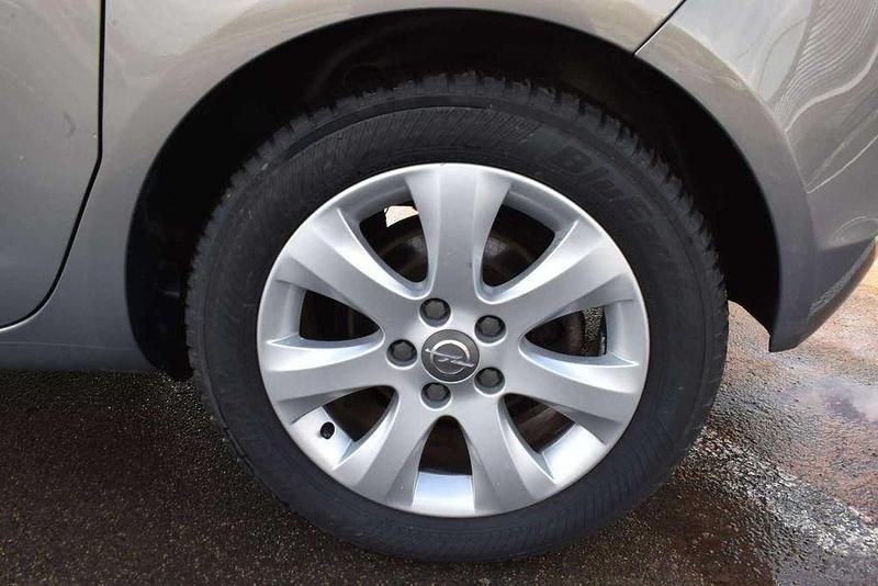 Gebraucht Opel Meriva Cosmo 110 PS (80 kW) 2014 Grau Van / Kleinbus