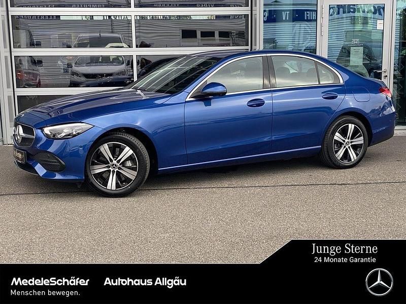 Lack spektralblau Gebraucht 2024 Mercedes C300e Avantgarde Limousine | 38.750 € (Superpreis) - Bild 1/4
