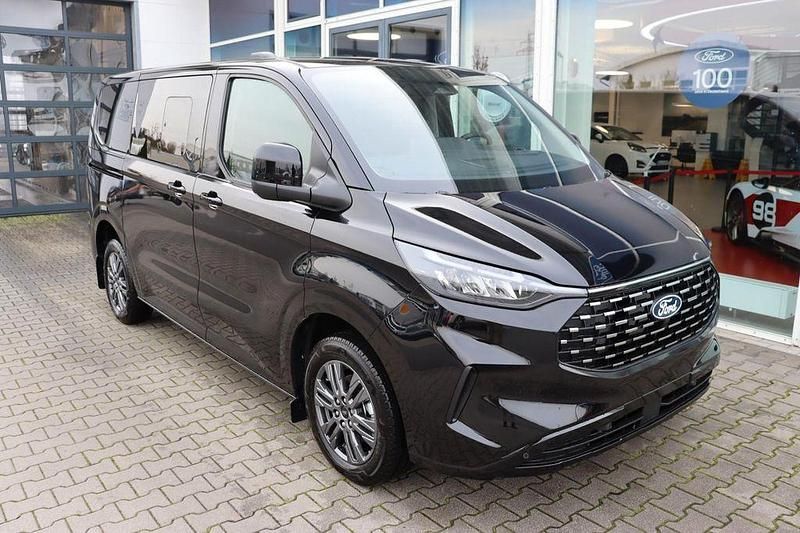 Neu Ford Tourneo Titanium 170 PS (125 kW) 2026 Agate black metallic Van / Kleinbus