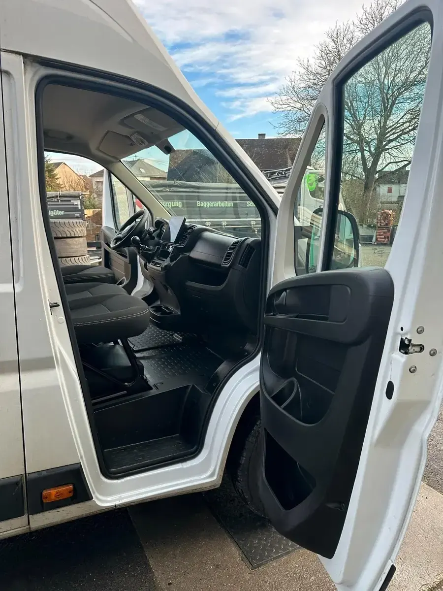 Gebraucht Fiat Ducato 140 PS (102 kW) 2023 Weiß Van