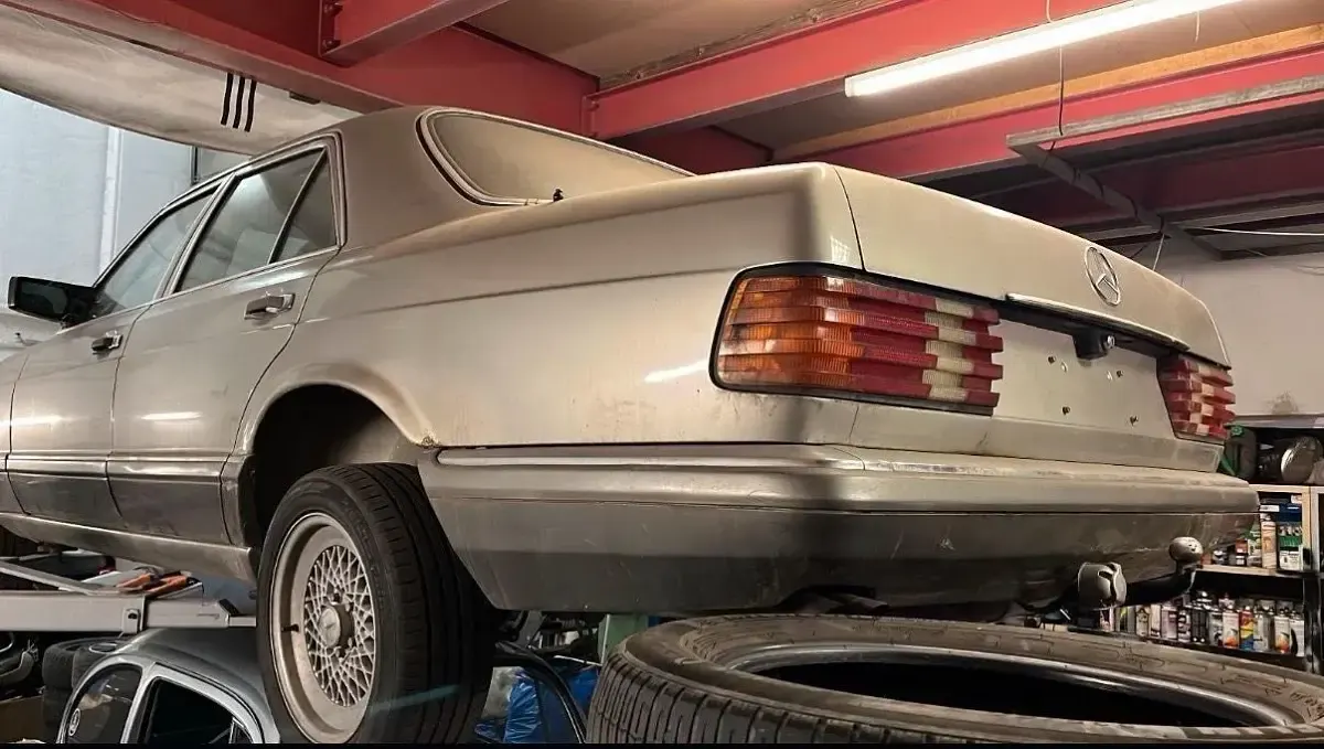Gebraucht Mercedes 260 126 PS (92 kW) 1986 Limousine