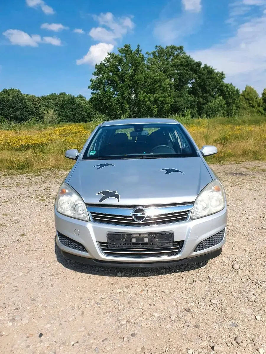 Gebraucht Opel Astra 90 PS (66 kW) 2007 Silber Limousine
