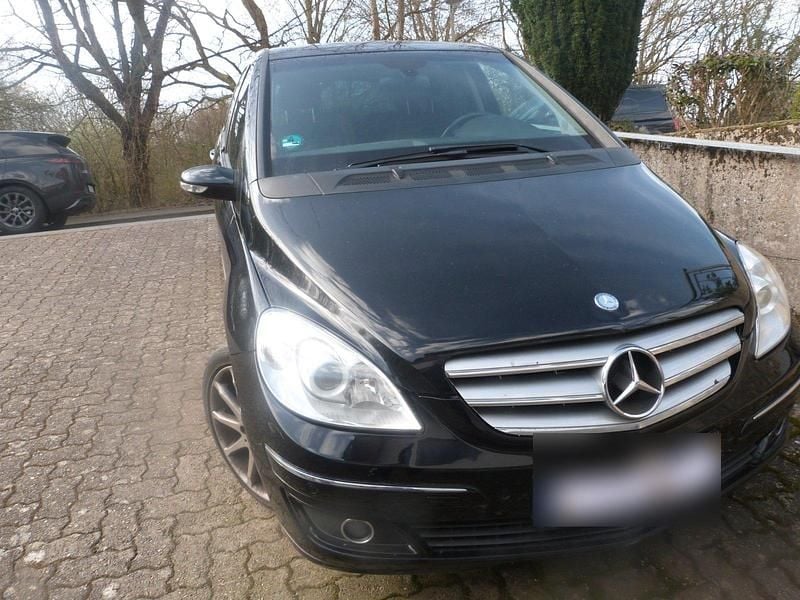 Gebraucht Mercedes B200 100 PS (73 kW) 2008 Schwarz Van / Kleinbus