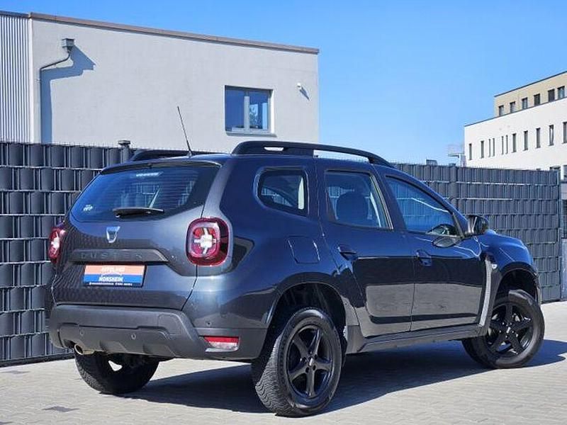 Gebraucht Dacia Duster Comfort 114 PS (83 kW) 2018 Grau SUV